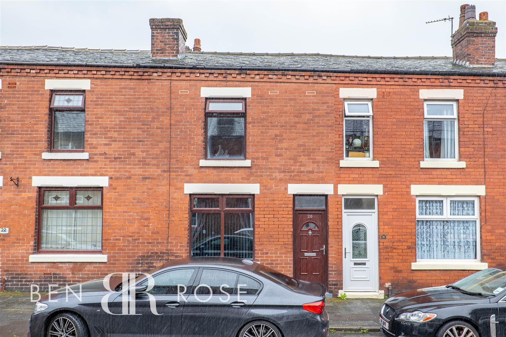 2 bed property in Blackstone Road, Chorley